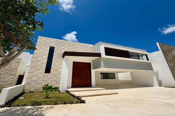 Foto de casa en venta en  , xcanatún, mérida, yucatán, 0 No. 02