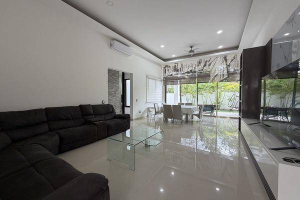 Foto de casa en 1 , yucatán country club, mérida, yucatán, 0 foto 04 Foto de casa en venta en 1 , yucatán country club, mérida, yucatán, 0 No. 04