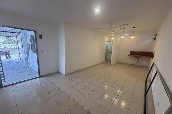 Foto de local en 80 , ciudad caucel, mérida, yucatán, 0 foto 04 Foto de local en renta en 80 , ciudad caucel, mérida, yucatán, 0 No. 04