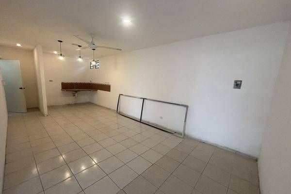 Foto de local en 80 , ciudad caucel, mérida, yucatán, 0 foto 05 Foto de local en renta en 80 , ciudad caucel, mérida, yucatán, 0 No. 05