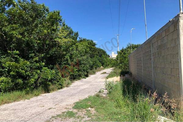 Foto de terreno habitacional en a 2 cuadras de avenida huayacan y avenida colegios, calle nuevo león 02, colegios, benito juárez, quintana roo, 30372497 foto 05 Foto de terreno habitacional en venta en a 2 cuadras de avenida huayacan y avenida colegios, calle nuevo león 02, colegios, benito juárez, quintana roo, 30372497 No. 05