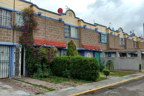 Foto de casa en agaves de vallarta 0, los agaves tultitlán, tultitlán, méxico, 2468547 foto 01 Foto de casa en venta en agaves de vallarta 0, los agaves tultitlán, tultitlán, méxico, 2468547 No. 01