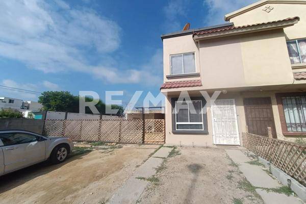 Foto de casa en ahuehuete , urbi quinta del cedro, tijuana, baja california, 0 foto 01 Foto de casa en venta en ahuehuete , urbi quinta del cedro, tijuana, baja california, 0 No. 01