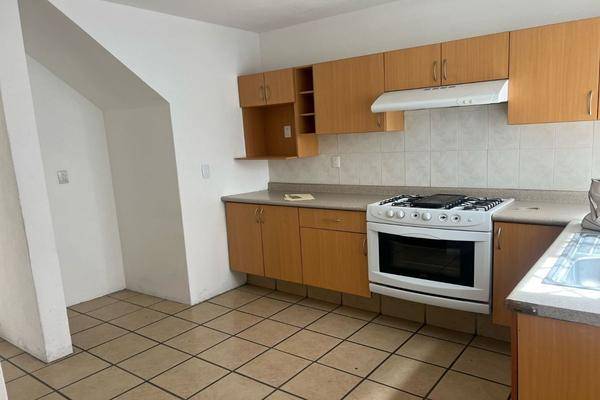 Foto de casa en (atrás del iteso) , parques del bosque, san pedro tlaquepaque, jalisco, 0 foto 02 Foto de casa en renta en (atrás del iteso) , parques del bosque, san pedro tlaquepaque, jalisco, 0 No. 02