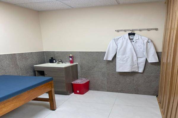 Foto de local en avenida de las ciencias hospital moscati , juriquilla, querétaro, querétaro, 0 foto 02 Foto de local en renta en avenida de las ciencias hospital moscati , juriquilla, querétaro, querétaro, 0 No. 02