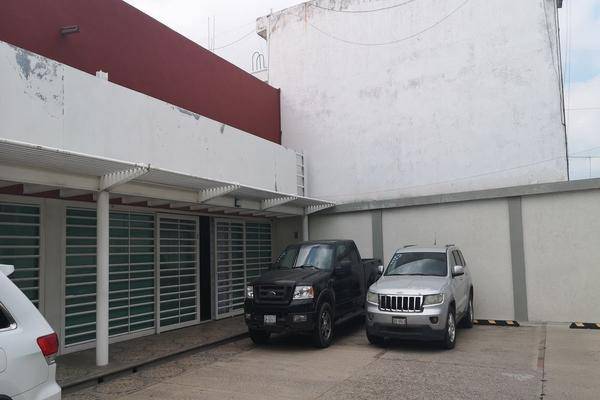 Foto de local en avenida jacarandas , la estancia, irapuato, guanajuato, 28620655 foto 03 Foto de local en renta en avenida jacarandas , la estancia, irapuato, guanajuato, 28620655 No. 03