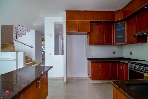 Foto de casa en avenida la cima , la cima, zapopan, jalisco, 30423930 foto 04 Foto de casa en renta en avenida la cima , la cima, zapopan, jalisco, 30423930 No. 04