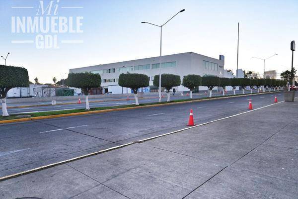 Foto de oficina en avenida lázaro cárdenas 2305, las torres, guadalajara, jalisco, 25731205 foto 03 Foto de oficina en renta en avenida lázaro cárdenas 2305, las torres, guadalajara, jalisco, 25731205 No. 03