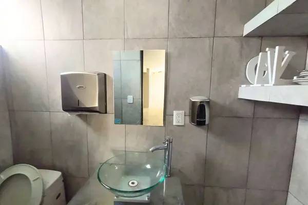 Foto de local en avenida nogalar sur 207, cuauhtémoc, san nicolás de los garza, nuevo león, 0 foto 05 Foto de local en renta en avenida nogalar sur 207, cuauhtémoc, san nicolás de los garza, nuevo león, 0 No. 05