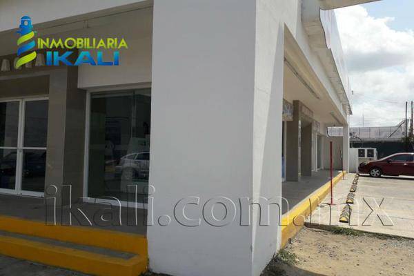 Foto de local en avenida puebla esquina araucarias sn 0 , palma sola, poza rica de hidalgo, veracruz de ignacio de la llave, 7102196 foto 03 Foto de local en renta en avenida puebla esquina araucarias sn 0 , palma sola, poza rica de hidalgo, veracruz de ignacio de la llave, 7102196 No. 03