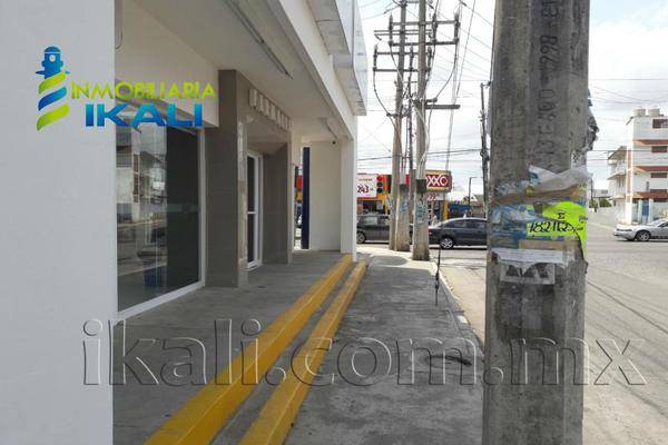 Foto de local en avenida puebla esquina araucarias sn 0 , palma sola, poza rica de hidalgo, veracruz de ignacio de la llave, 7102196 foto 04 Foto de local en renta en avenida puebla esquina araucarias sn 0 , palma sola, poza rica de hidalgo, veracruz de ignacio de la llave, 7102196 No. 04