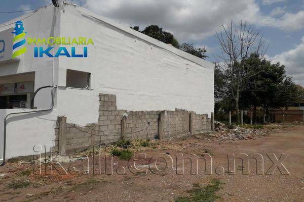 Foto de local en avenida puebla esquina araucarias sn 0 , palma sola, poza rica de hidalgo, veracruz de ignacio de la llave, 7102196 foto 05 Foto de local en renta en avenida puebla esquina araucarias sn 0 , palma sola, poza rica de hidalgo, veracruz de ignacio de la llave, 7102196 No. 05