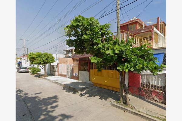Foto de casa en avenida rosa del centro 4, infonavit el rosario, tuxtla gutiérrez, chiapas, 23742558 foto 03 Foto de casa en venta en avenida rosa del centro 4, infonavit el rosario, tuxtla gutiérrez, chiapas, 23742558 No. 03