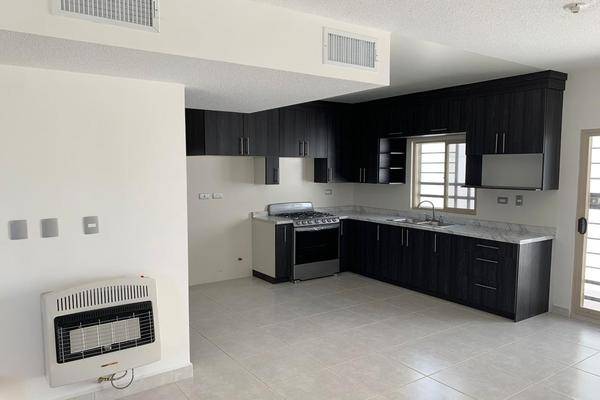 Foto de casa en , bosques de san pedro, chihuahua, chihuahua, 0 foto 02 Foto de casa en renta en , bosques de san pedro, chihuahua, chihuahua, 0 No. 02