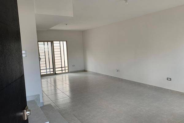 Foto de casa en , bosques de san pedro, chihuahua, chihuahua, 0 foto 03 Foto de casa en renta en , bosques de san pedro, chihuahua, chihuahua, 0 No. 03