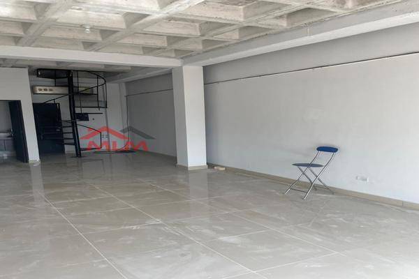 Foto de local en , contry la silla, guadalupe, nuevo león, 30392826 foto 02 Foto de local en renta en , contry la silla, guadalupe, nuevo león, 30392826 No. 02