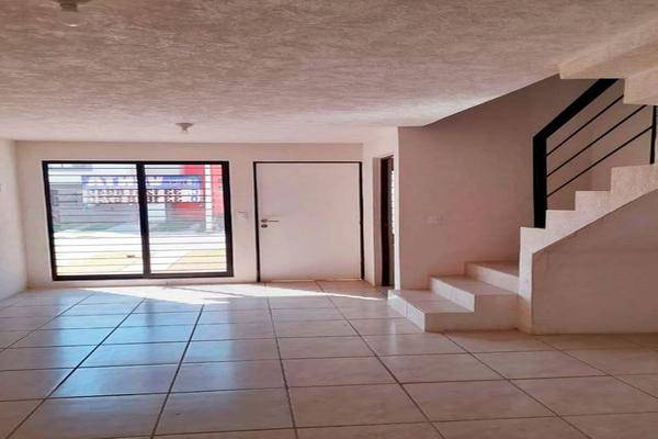 Foto de casa en coto la reserva 252, fraccionamiento vista sur residencial, tlajomulco de zúñiga, jalisco, 25925594 foto 04 Foto de casa en venta en coto la reserva 252, fraccionamiento vista sur residencial, tlajomulco de zúñiga, jalisco, 25925594 No. 04