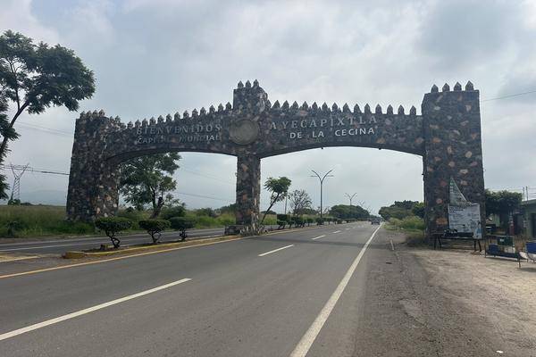 Foto de local en crucero , yecapixtla, yecapixtla, morelos, 0 foto 02 Foto de local en renta en crucero , yecapixtla, yecapixtla, morelos, 0 No. 02