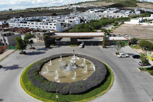 Foto de terreno comercial en el condado , el condado, corregidora, querétaro, 0 foto 01 Foto de terreno comercial en venta en el condado , el condado, corregidora, querétaro, 0 No. 01