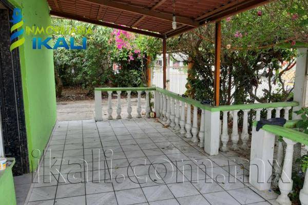Foto de casa en emiliano zapata esquina alvaro obregon 111 0 111, revolución, poza rica de hidalgo, veracruz de ignacio de la llave, 6905940 foto 04 Foto de casa en venta en emiliano zapata esquina alvaro obregon 111 0 111, revolución, poza rica de hidalgo, veracruz de ignacio de la llave, 6905940 No. 04