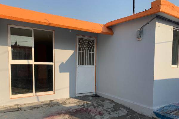 Foto de casa en flor de lis 660 , villa de las flores 1a sección (unidad coacalco), coacalco de berriozábal, méxico, 24908737 foto 01 Foto de casa en venta en flor de lis 660 , villa de las flores 1a sección (unidad coacalco), coacalco de berriozábal, méxico, 24908737 No. 01