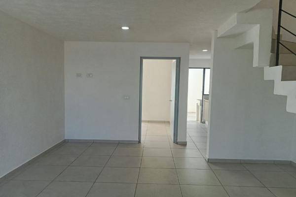 Foto de casa en fraccionamiento alva residencial coto 1, valle imperial, zapopan, jalisco, 0 foto 04 Foto de casa en venta en fraccionamiento alva residencial coto 1, valle imperial, zapopan, jalisco, 0 No. 04