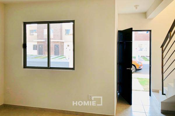 Foto de casa en fraccionamiento residencial vista del sol, avenida de la cantera 2832, condominio 2, puerta navarra, querétaro, querétaro, 0 foto 01 Foto de casa en renta en fraccionamiento residencial vista del sol, avenida de la cantera 2832, condominio 2, puerta navarra, querétaro, querétaro, 0 No. 01