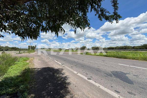 Foto de terreno industrial en fraccionamiento segr. lotes b y d predio rústico la picota , navacoyan, durango, durango, 30186034 foto 01 Foto de terreno industrial en renta en fraccionamiento segr. lotes b y d predio rústico la picota , navacoyan, durango, durango, 30186034 No. 01
