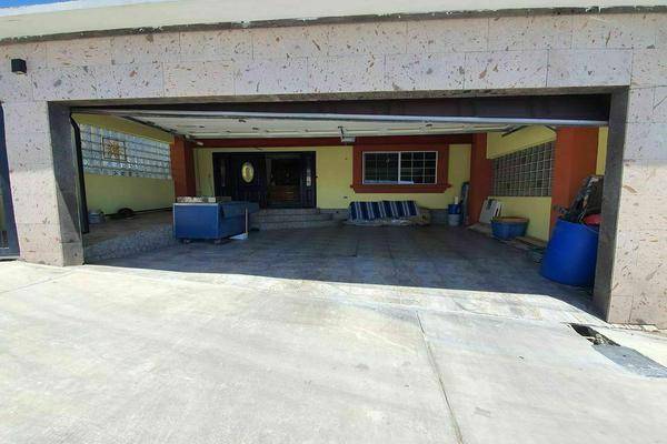 Foto de casa en fraccionamiento urbi quinta versalles, av. paseo vista del rey , la gloria, tijuana, baja california, 0 foto 03 Foto de casa en venta en fraccionamiento urbi quinta versalles, av. paseo vista del rey , la gloria, tijuana, baja california, 0 No. 03