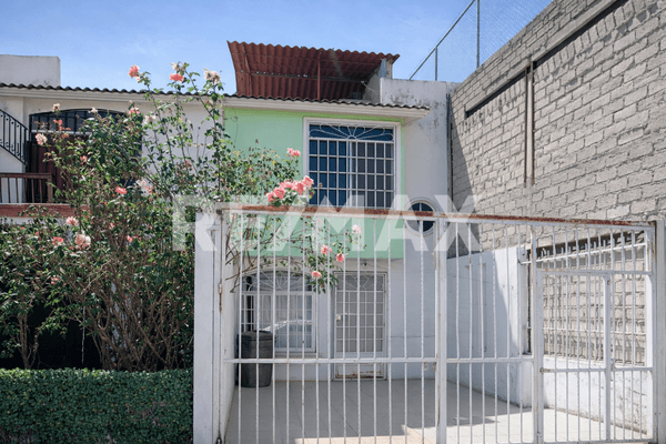 Foto de casa en fuente del gorrión #368 , villa fontana, san pedro tlaquepaque, jalisco, 0 foto 01 Foto de casa en venta en fuente del gorrión #368 , villa fontana, san pedro tlaquepaque, jalisco, 0 No. 01