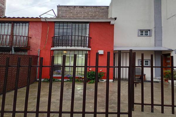 Foto de casa en , geovillas los cedros, toluca, méxico, 31498450 foto 01 Foto de casa en renta en , geovillas los cedros, toluca, méxico, 31498450 No. 01
