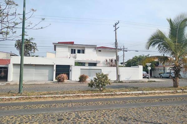 Foto de local en , jardines vista hermosa, colima, colima, 30303305 foto 02 Foto de local en renta en , jardines vista hermosa, colima, colima, 30303305 No. 02