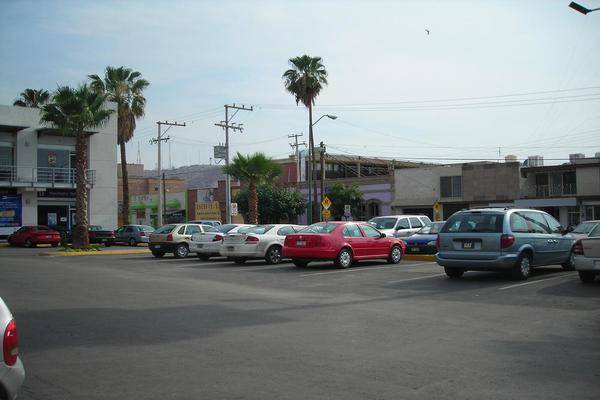 Foto de local en juárez y donato guerra , torreón centro, torreón, coahuila de zaragoza, 17307086 foto 02 Foto de local en renta en juárez y donato guerra , torreón centro, torreón, coahuila de zaragoza, 17307086 No. 02