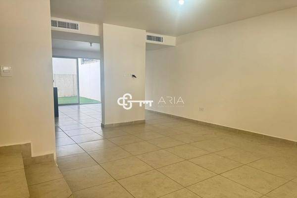 Foto de casa en la cantera , monticello, chihuahua, chihuahua, 30183039 foto 02 Foto de casa en renta en la cantera , monticello, chihuahua, chihuahua, 30183039 No. 02