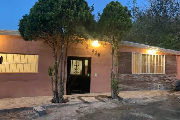 Foto de casa en la esmeralda 125, la esmeralda, ramos arizpe, coahuila de zaragoza, 28325401 foto 01 Foto de casa en renta en la esmeralda 125, la esmeralda, ramos arizpe, coahuila de zaragoza, 28325401 No. 01