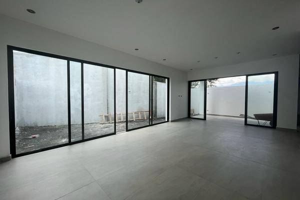 Foto de casa en la rioja , villas la rioja, monterrey, nuevo león, 28361545 foto 03 Foto de casa en venta en la rioja , villas la rioja, monterrey, nuevo león, 28361545 No. 03