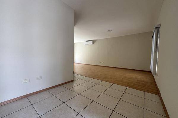 Foto de casa en la rioja , villas la rioja, monterrey, nuevo león, 0 foto 03 Foto de casa en renta en la rioja , villas la rioja, monterrey, nuevo león, 0 No. 03
