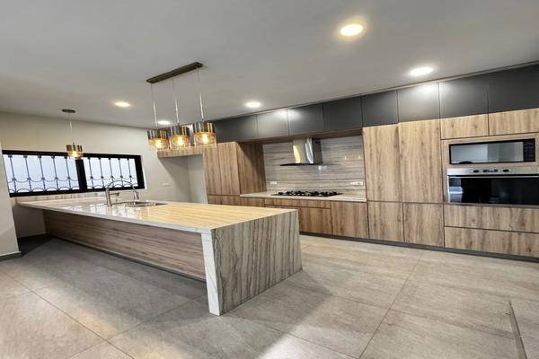 Foto de casa en , las cumbres 6 sector d-4, monterrey, nuevo león, 28815713 foto 01 Foto de casa en venta en , las cumbres 6 sector d-4, monterrey, nuevo león, 28815713 No. 01