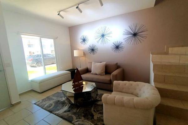 Foto de casa en libramiento norponiente. , ciudad del sol sección valle de santiago, querétaro, querétaro, 16907226 foto 02 Foto de casa en venta en libramiento norponiente. , ciudad del sol sección valle de santiago, querétaro, querétaro, 16907226 No. 02