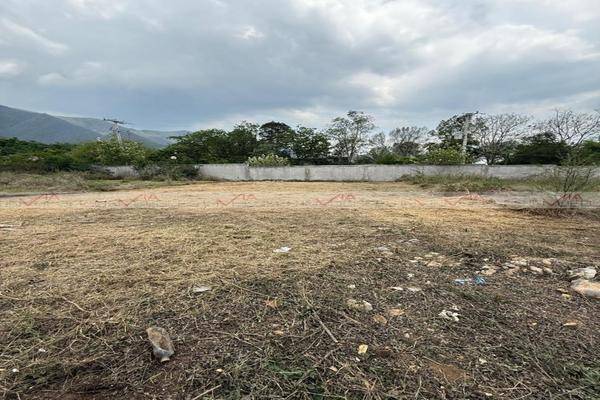 Foto de terreno habitacional en los cristales , los cristales, monterrey, nuevo león, 0 foto 02 Foto de terreno habitacional en venta en los cristales , los cristales, monterrey, nuevo león, 0 No. 02