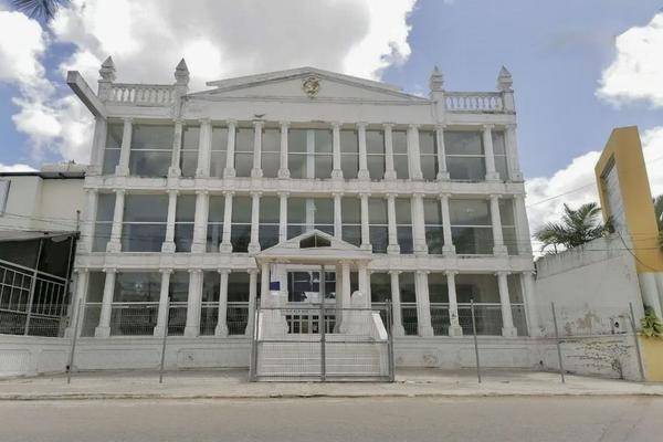 Foto de edificio en maria lavalle urbina , san francisco, campeche, campeche, 29477407 foto 01 Foto de edificio en renta en maria lavalle urbina , san francisco, campeche, campeche, 29477407 No. 01
