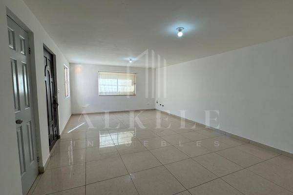 Foto de casa en , misión santa catarina, santa catarina, nuevo león, 28591175 foto 01 Foto de casa en renta en , misión santa catarina, santa catarina, nuevo león, 28591175 No. 01