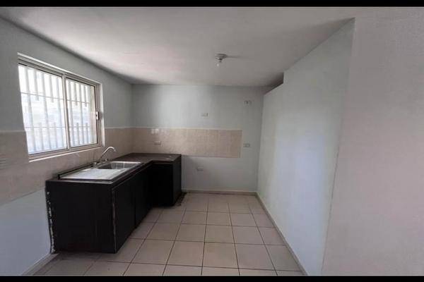 Foto de casa en mitras poniente toledo, garcía, nuevo león , mitras poniente, garcía, nuevo león, 0 foto 02 Foto de casa en venta en mitras poniente toledo, garcía, nuevo león , mitras poniente, garcía, nuevo león, 0 No. 02
