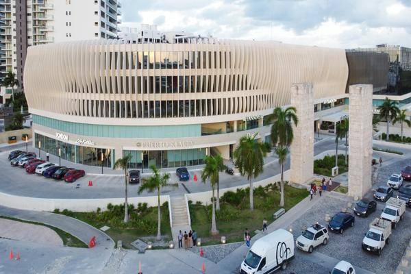 Foto de local en , novo cancún, benito juárez, quintana roo, 27540606 foto 05 Foto de local en renta en , novo cancún, benito juárez, quintana roo, 27540606 No. 05