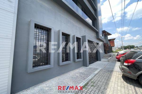 Foto de edificio en paseo de la republica , santa rosa de jauregui, querétaro, querétaro, 0 foto 04 Foto de edificio en renta en paseo de la republica , santa rosa de jauregui, querétaro, querétaro, 0 No. 04