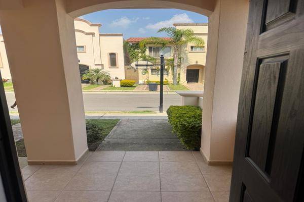 Foto de casa en paseo de la reyna , villa california, tlajomulco de zúñiga, jalisco, 0 foto 04 Foto de casa en renta en paseo de la reyna , villa california, tlajomulco de zúñiga, jalisco, 0 No. 04