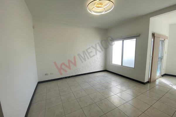 Foto de casa en paseo de las rinconadas 1 , bosques del valle, chihuahua, chihuahua, 30443476 foto 03 Foto de casa en renta en paseo de las rinconadas 1 , bosques del valle, chihuahua, chihuahua, 30443476 No. 03