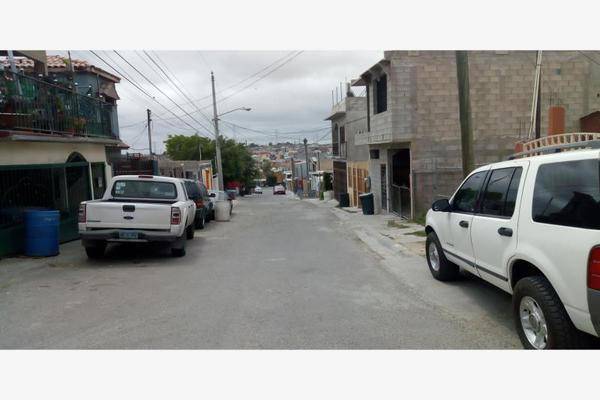 Foto de casa en paseo villa del real, privada geranio 23753-e, villa del real v, tijuana, baja california, 16718882 foto 03 Foto de casa en venta en paseo villa del real, privada geranio 23753-e, villa del real v, tijuana, baja california, 16718882 No. 03