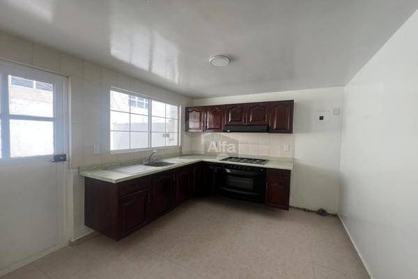 Foto de casa en pensador mexicano 302, san lorenzo tepaltitlán centro, toluca, méxico, 0 foto 03 Foto de casa en renta en pensador mexicano 302, san lorenzo tepaltitlán centro, toluca, méxico, 0 No. 03