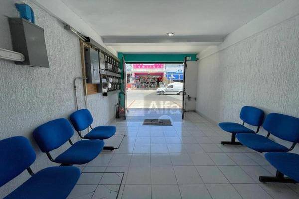 Foto de local en plaza capuchinas 105, plazas del sol 2a sección, querétaro, querétaro, 26676006 foto 04 Foto de local en renta en plaza capuchinas 105, plazas del sol 2a sección, querétaro, querétaro, 26676006 No. 04